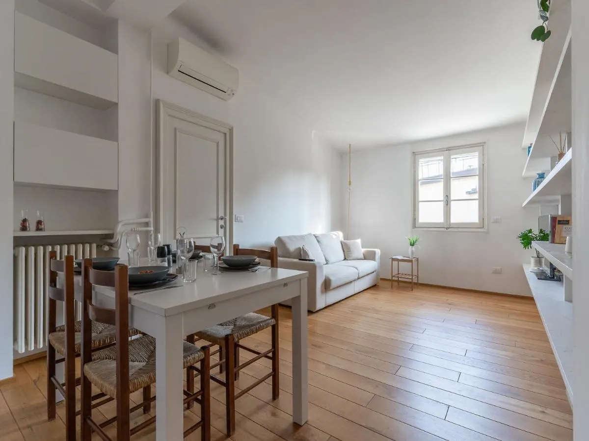 The Best Rent - Lovely One-Bedroom Apartment In Moscova 米兰